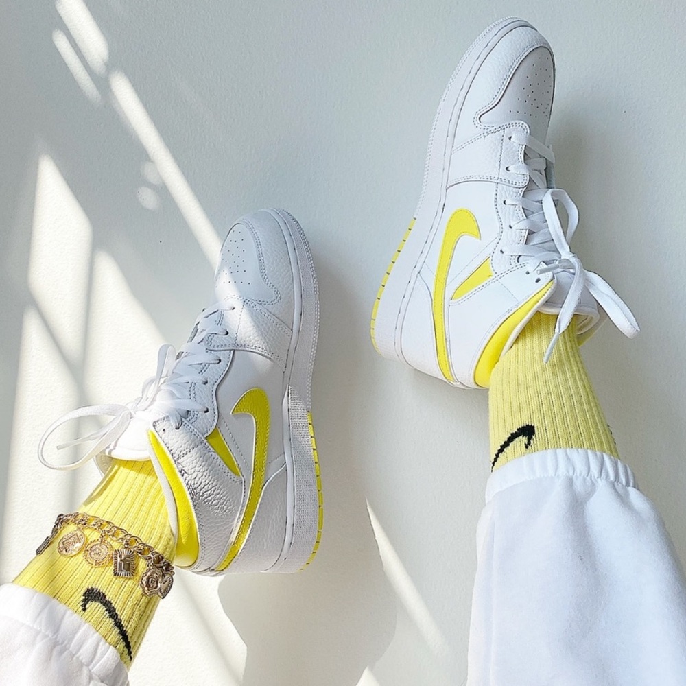 Nike custom painted air jordan 1 mid sneakers - Picture 6 of 7